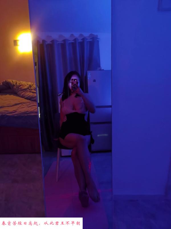 美乳嫩穴小骚妇 第1张