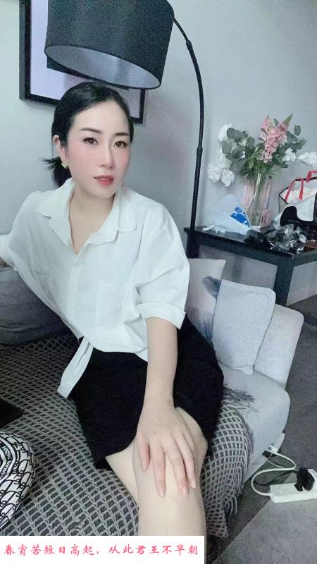 风骚大奶 第1张