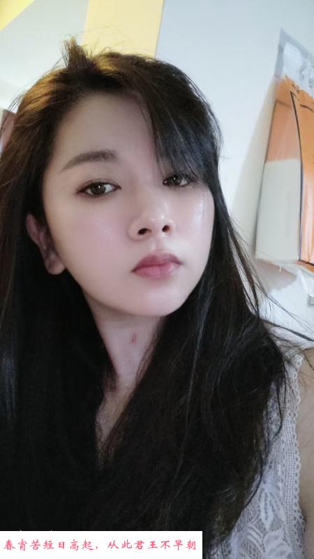 洪山广场服务系小嫂子 第1张
