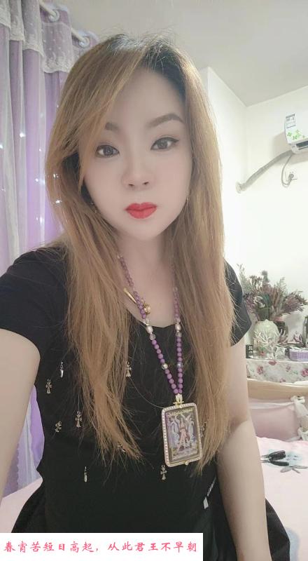 武侯区服务系大胸少妇 第2张