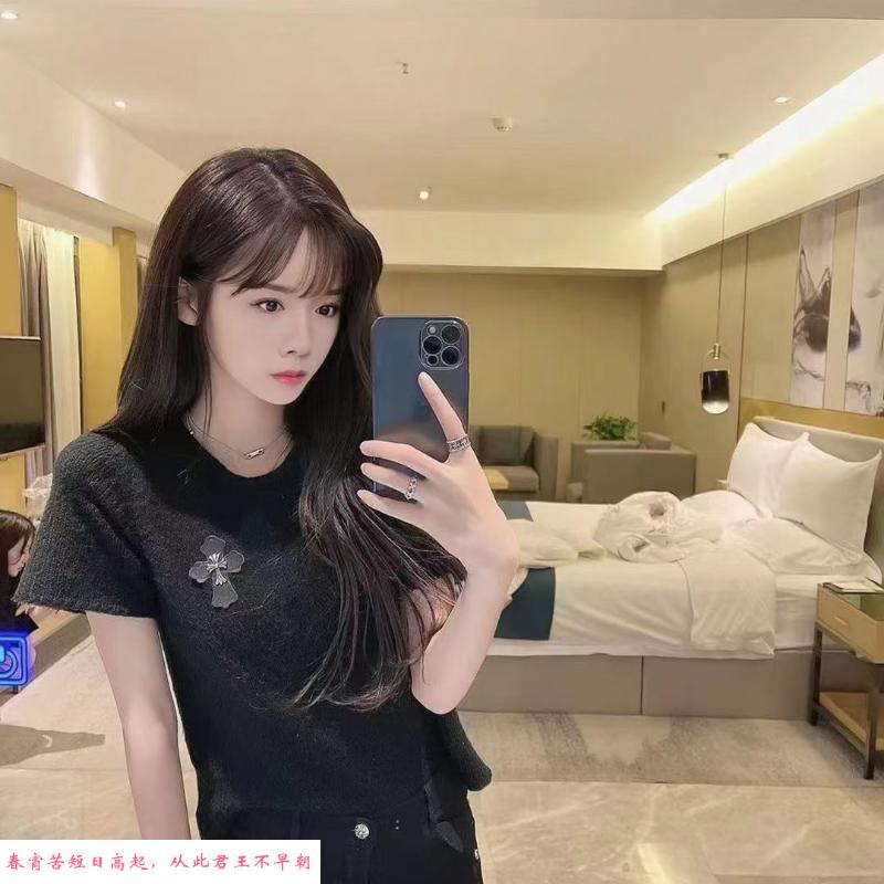 兼职服务好的小姐姐 第2张
