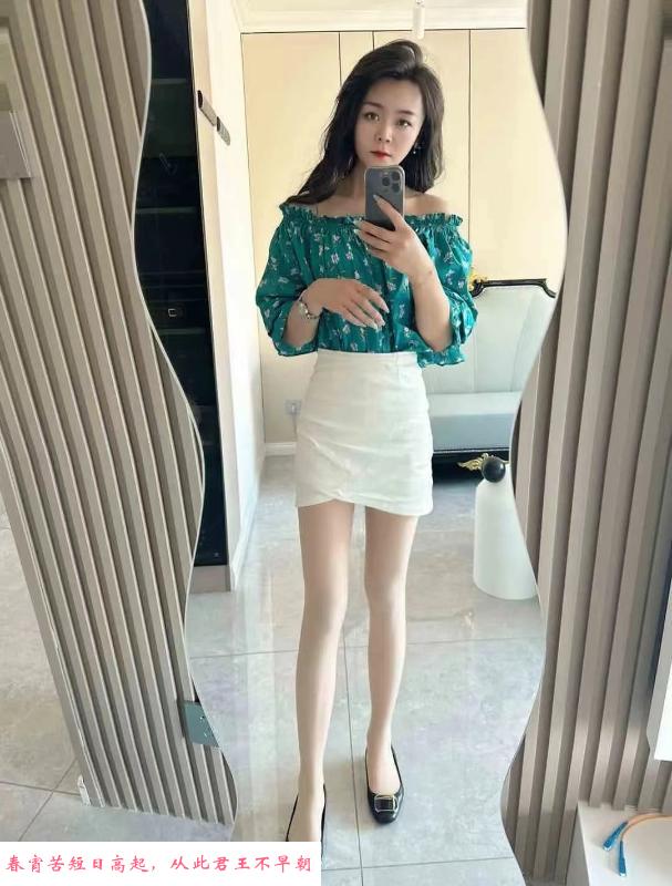 流亭小少妇 第1张
