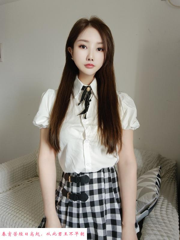 性感老师momo 第1张