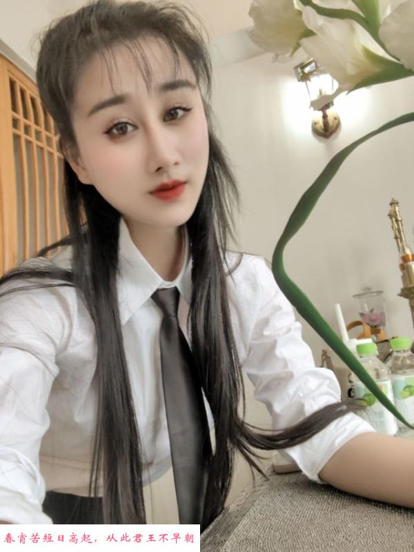 漂亮美女可双飞 第1张