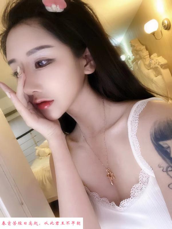 高挑美女体验归来 第2张