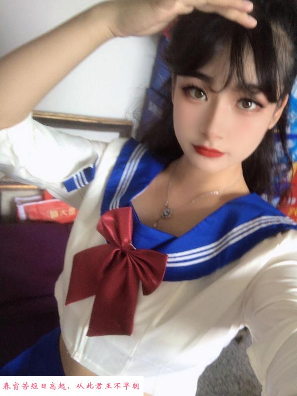 很会申吟的妹子 第1张