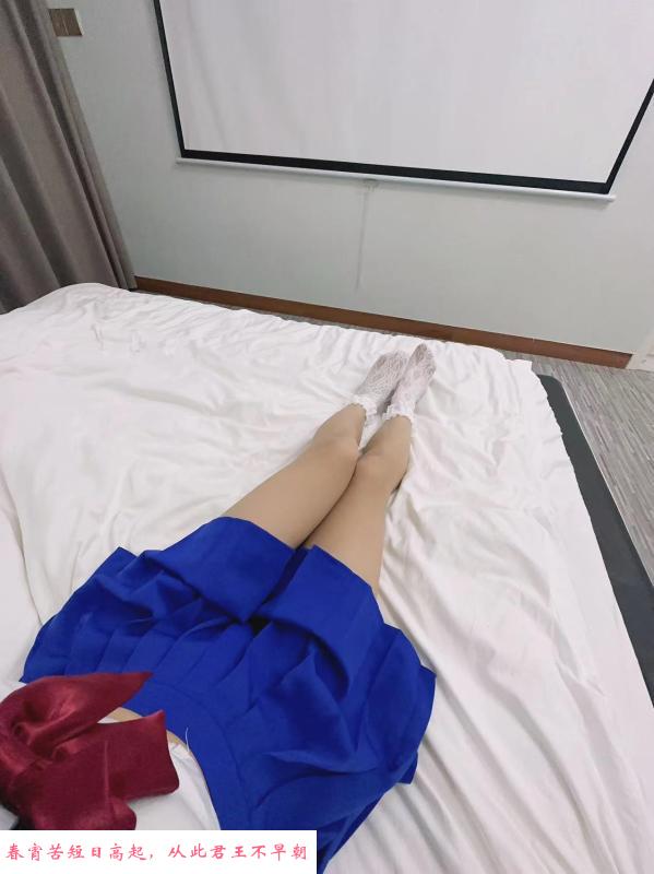 很会申吟的妹子 第2张