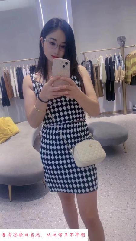 宝安妖媚眼镜妹 第3张