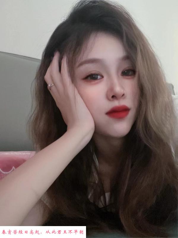 杭州东站颜值妹子 第1张