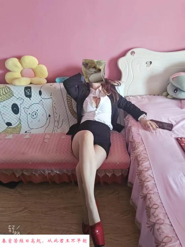 武侯大道骚妹 第2张