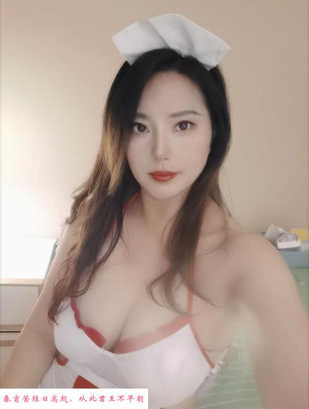肉臀护士妮妮 第2张
