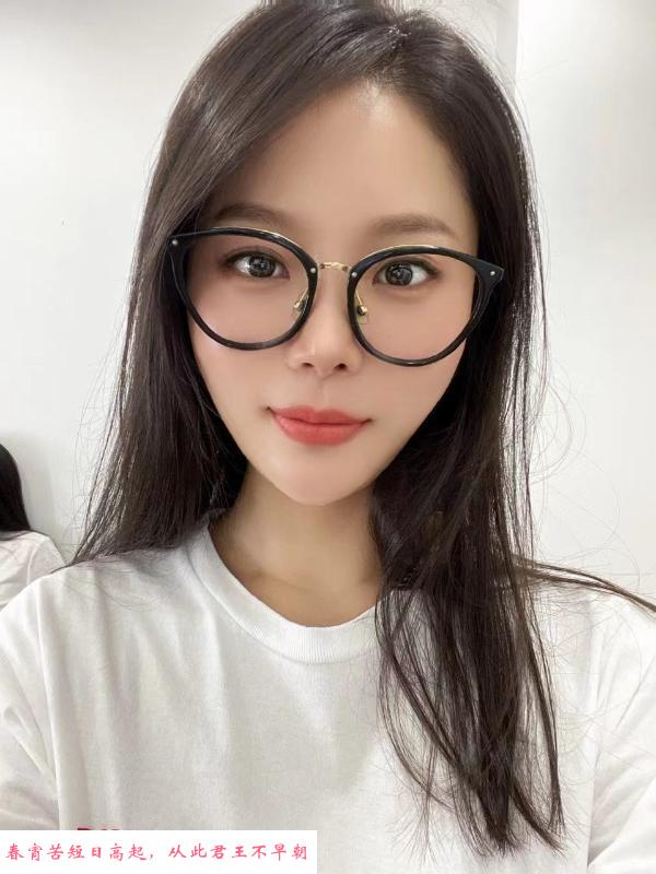 新街口小曼妮 第2张