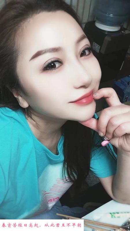 大美少妇 第3张