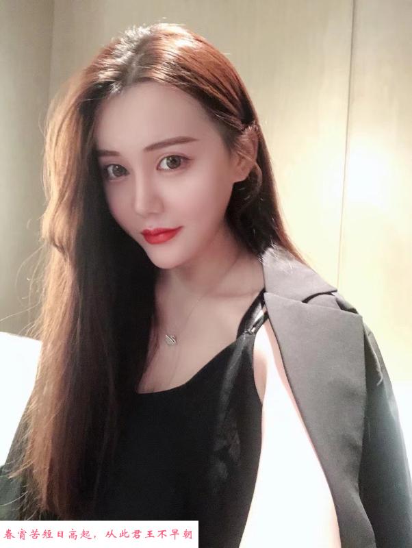 二刷雨花年轻美女 第4张