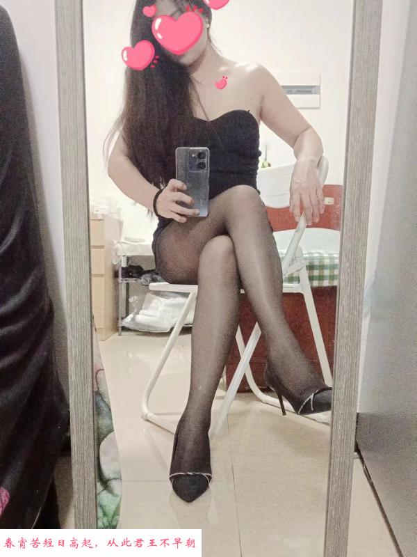 漂亮的少妇 第1张