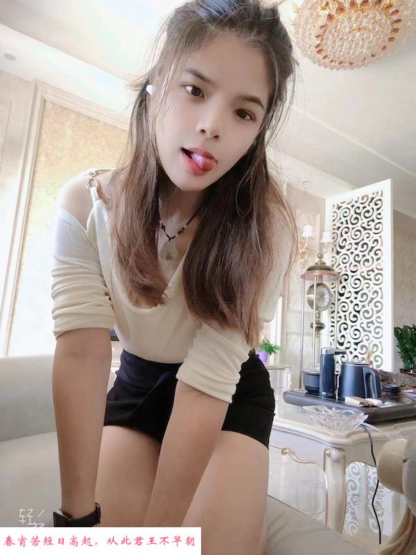 龙华美腿薇儿 第1张