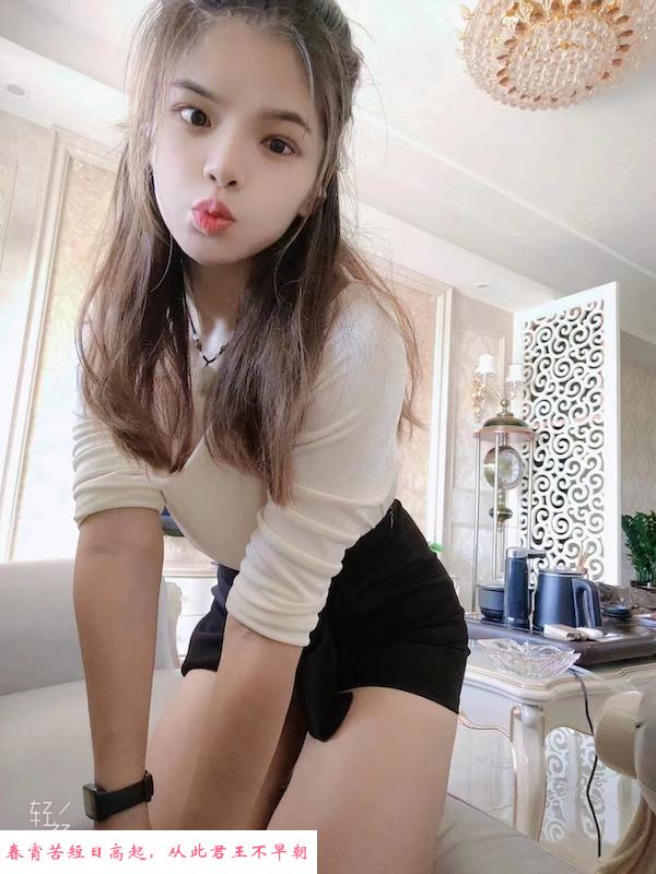 龙华美腿薇儿 第3张