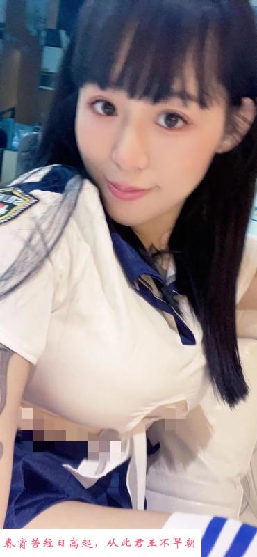 巨乳纹身妹 第2张