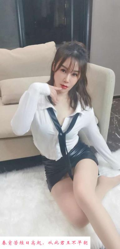 吴江OL制服女 第1张