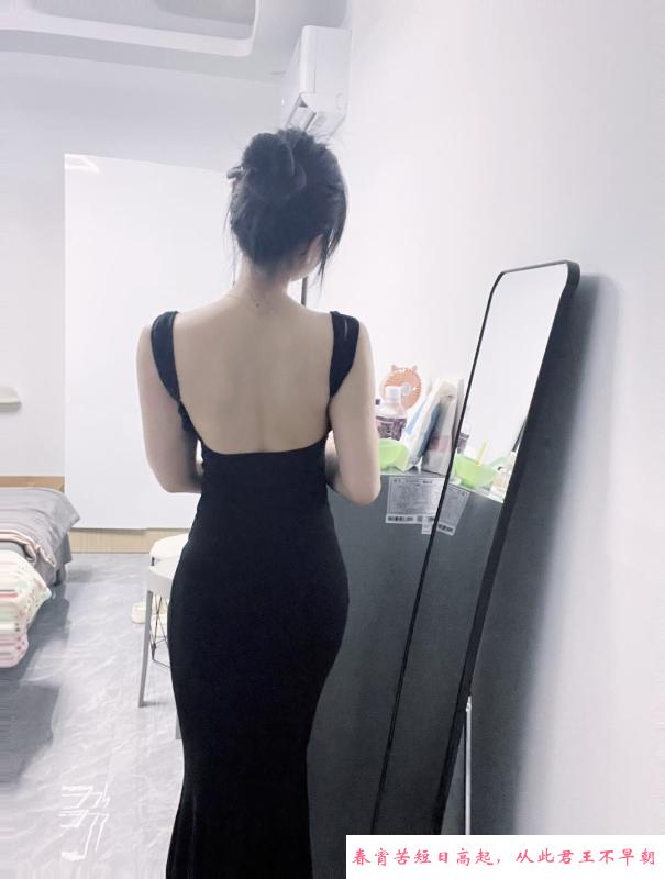 性感小妖精 第1张