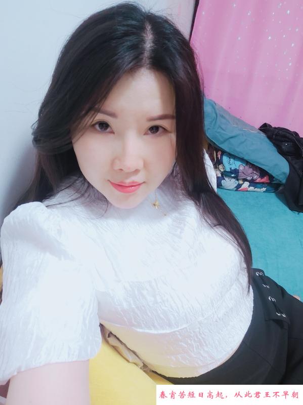 微胖美臀玥儿 第2张