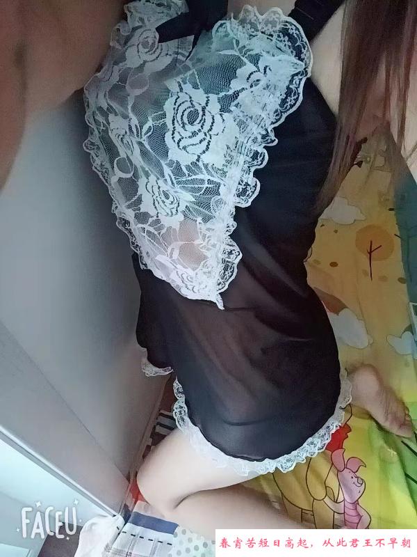 兼职的小姐姐 第1张