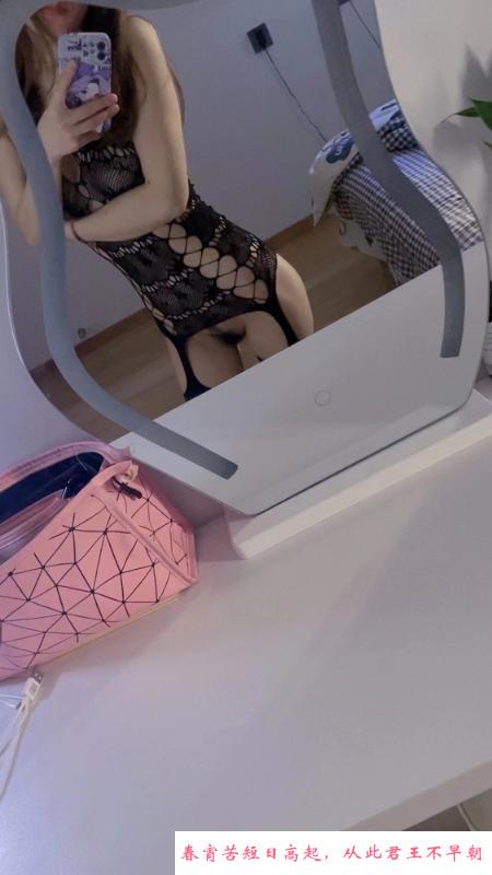 宝山服务系梦菲 第2张