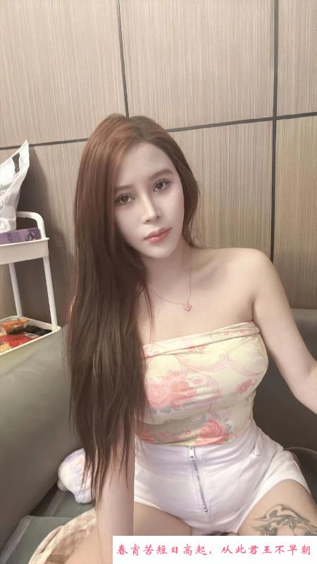 龙华颜值气质小花 第1张
