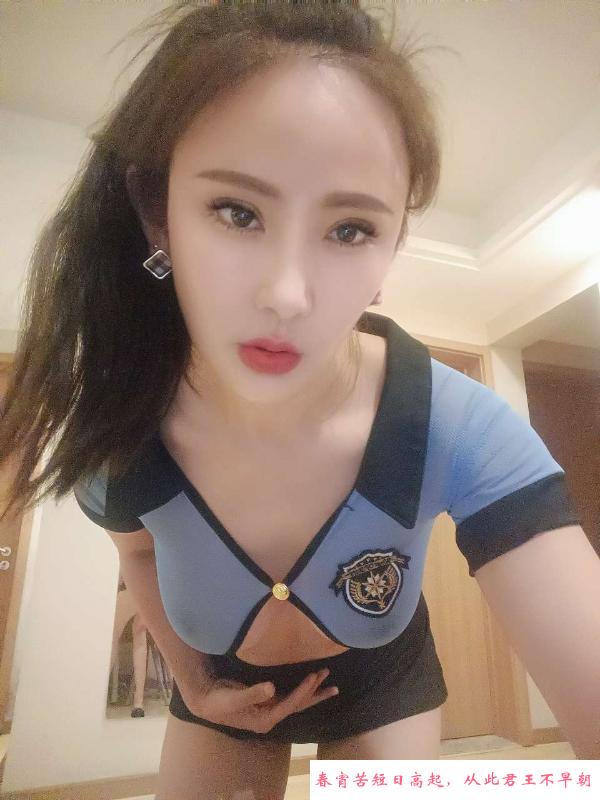 性感缇娜 第1张