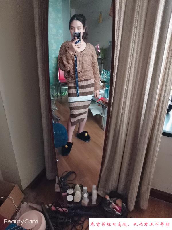 汉口火车站娇小女人 第3张