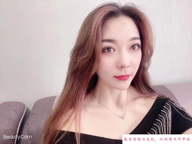 学府经典娇艳少妇 第1张