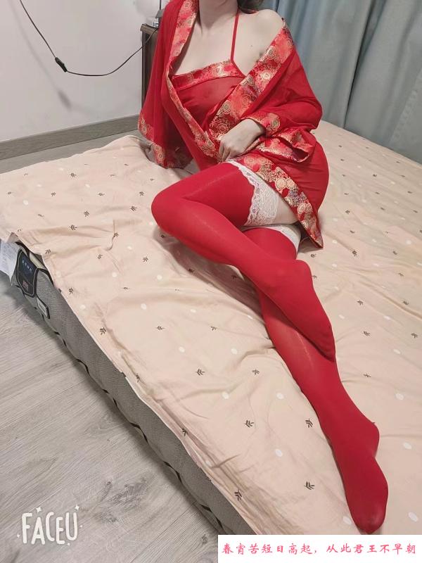 红衣骚妹可微SM道具 第3张