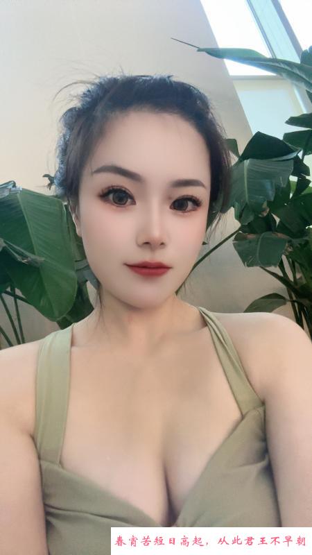 居家D奶小姐姐 第1张