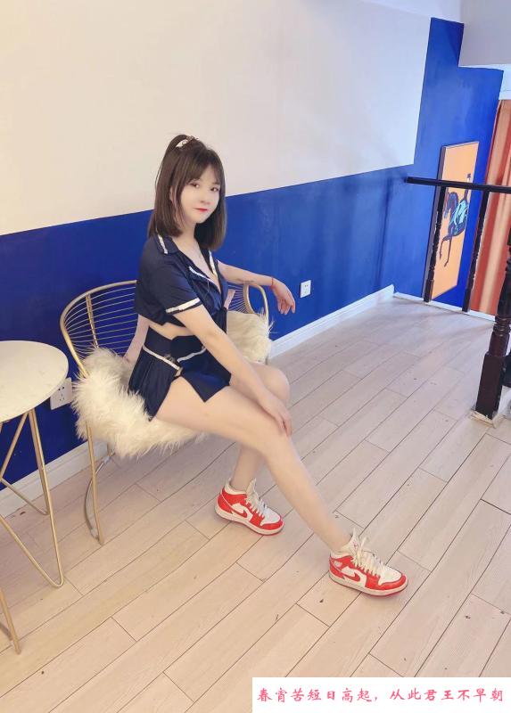 害羞年轻小妹 第1张