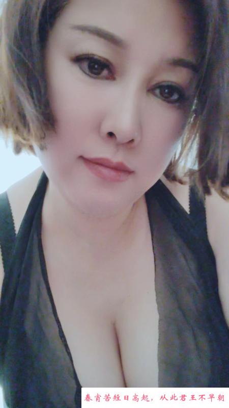 三通风骚熟女 第1张