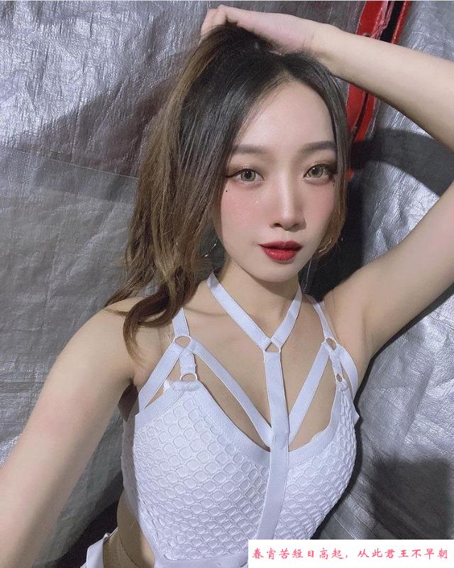 海珠妖娆香奈儿 第2张