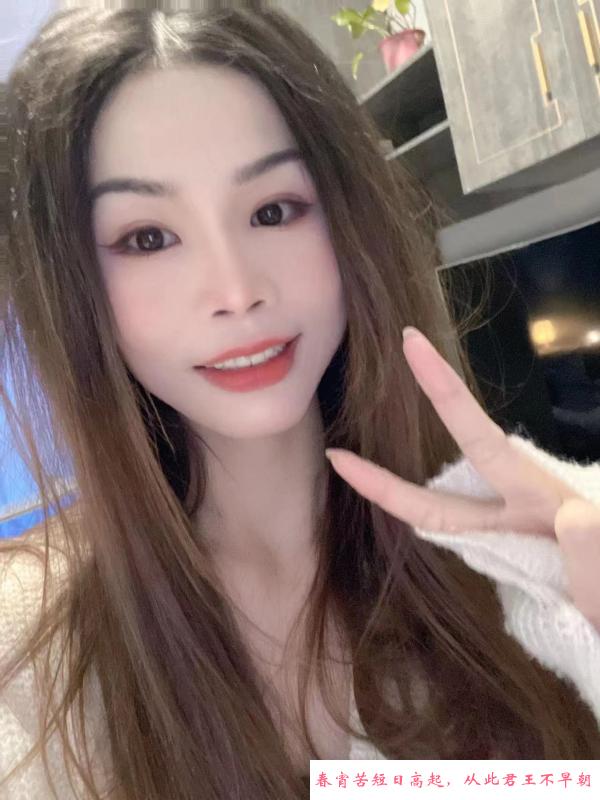 瘦小深喉蛇纹广西女孩 第2张