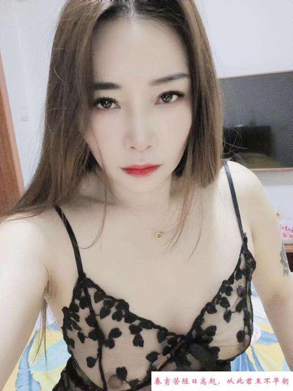 大屁股黑丝少妇 第2张