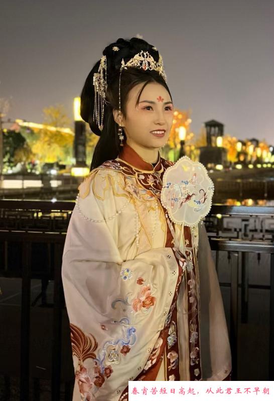常府街良家少妇盈盈 第1张