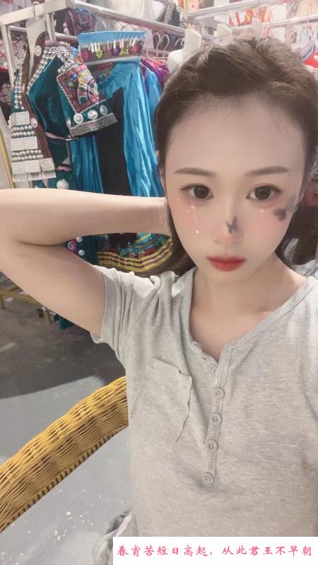 宝安颜值嫩妹 第1张