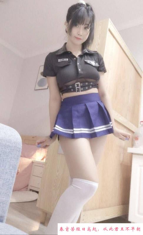 轻熟制服少妇 第1张