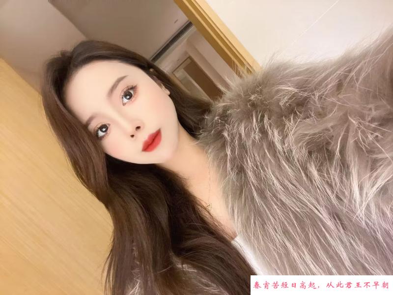 性感年轻小姐姐 第2张