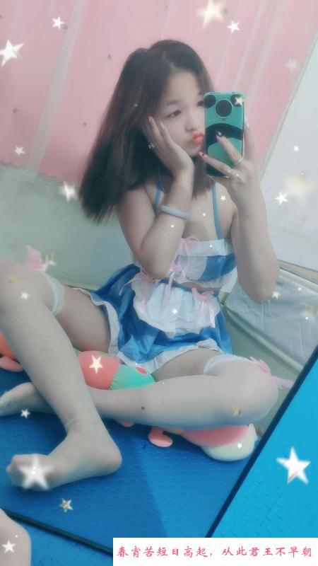 制服诱惑西西 第4张