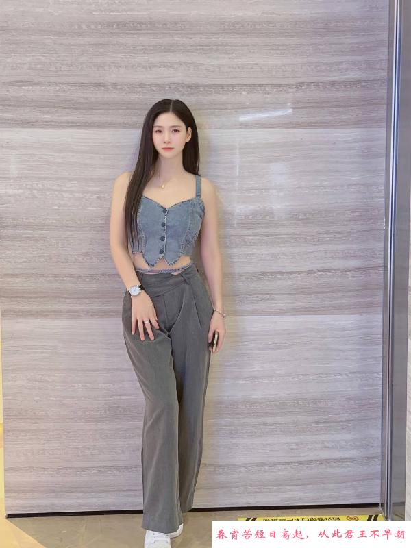 曼妙身材大胸妹子 第1张