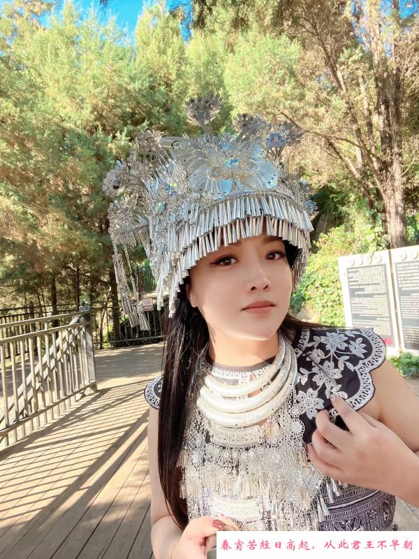 光谷丰满少妇 第1张