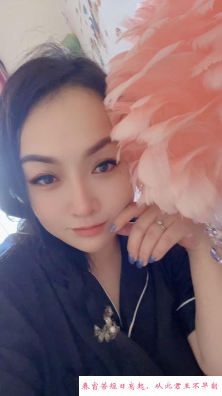 光谷丰满少妇 第2张