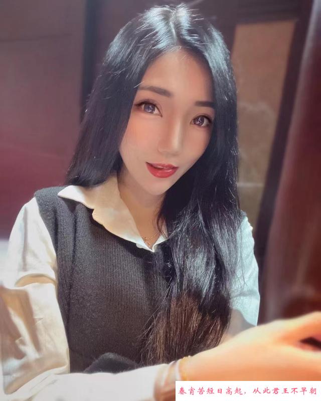 武侯娃娃脸妹子 第1张
