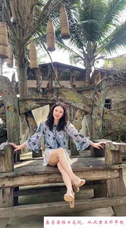 城阳玲珑美女 第2张