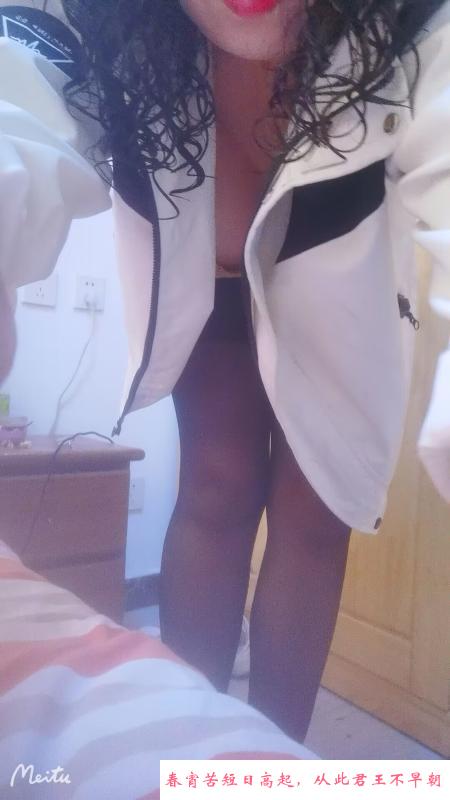 石家庄喷潮熟女 第1张