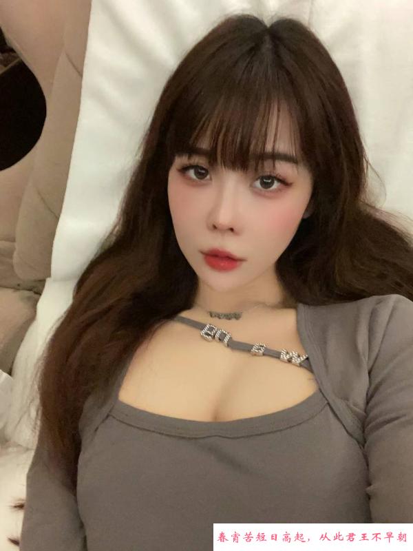 姿势配合颜值老师 第1张